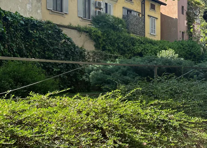 San Babila - Luxury Milanese Apartment